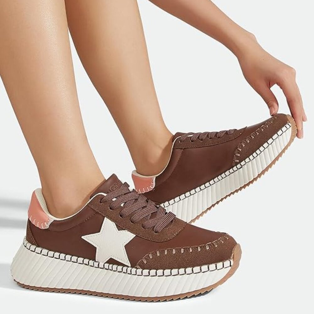 Lucky Step Women's Fashion Star Platform Walking Sneakers NIB